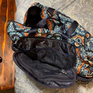 Large Vera Bradley carryon roller bag